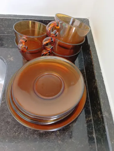 Xícaras vereco francesa ambar