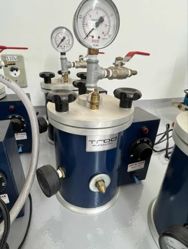 Injetora de cera trad fundição 1000ml 220v nova oportunidade