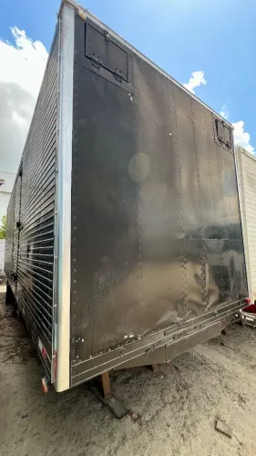 Baú truck seco Facchini 8,50 metros