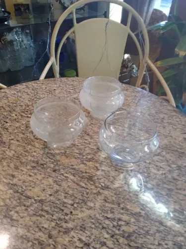 Suporte de vidro para ornamentação de vela na água