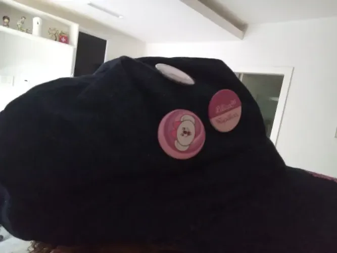 Boina com aba em jeans Lilica Ripilica com botons