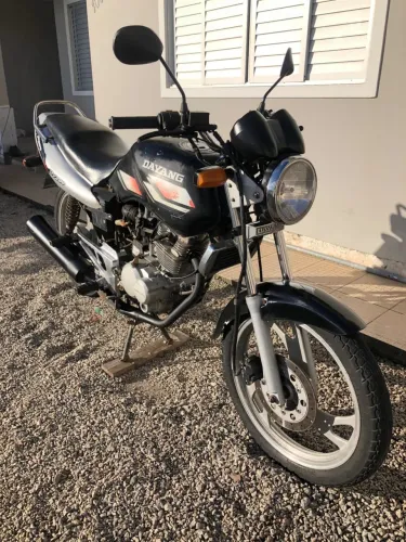 Vendo moto 