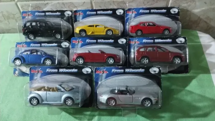 Miniaturas Maisto Free Wheels 1/32