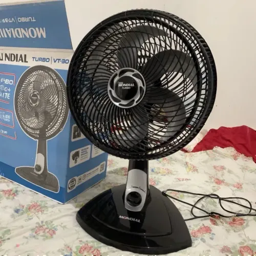 Venda-se um ventilador está em perfeitas condições 