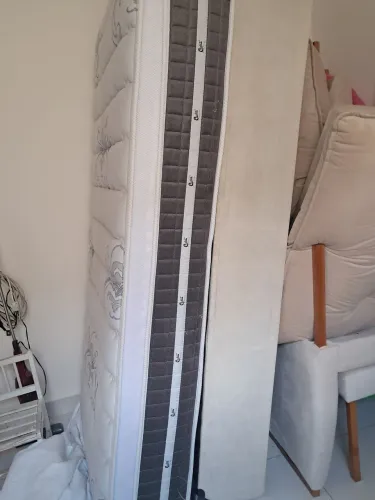 Colchão e box tamanho viúvo 