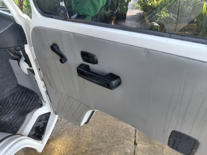 Volkswagen Kombi Lotação 1.4 MI Total Flex 8V 2010