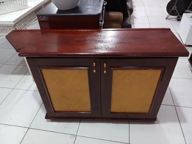 Rack com 2 Portas em Madeira Maciça 