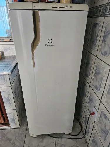 Geladeira Eletrolux (Não Entrego)