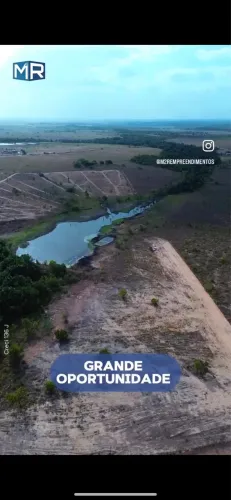 Vendo linda chácara na região do agua boa, com lago e igarapé aos fundos.