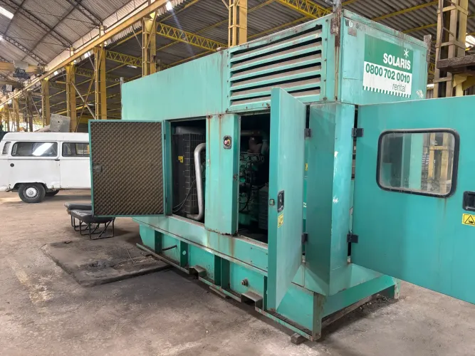 Gerador Cabinado 260 KVA 