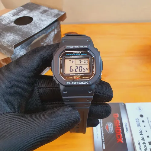 Relógio Casio G-Shock DW-5600UE