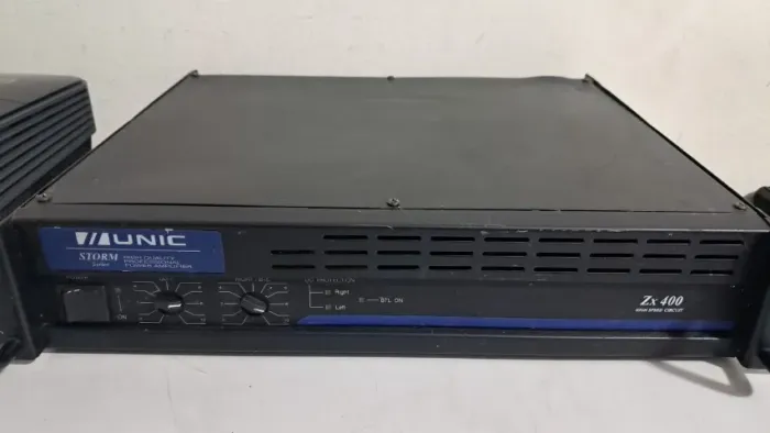 Amplificador Unic ZX400