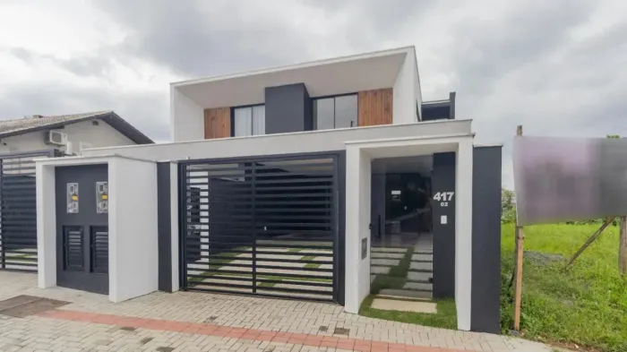 Casa Geminada com 3 suíte(s) à venda no bairro Saguaçu em Joinville, por R$ 1.420.000,00
