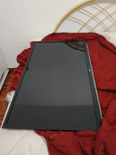 Tv led 50 polegadas LG (ótimo estado de conservação)