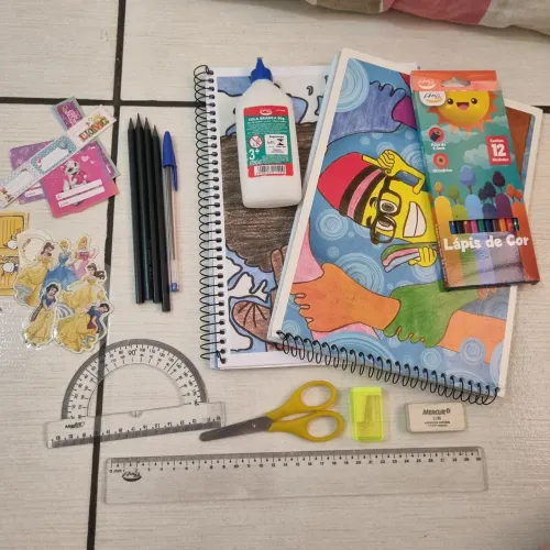 kit escolar de volta as aulas 
