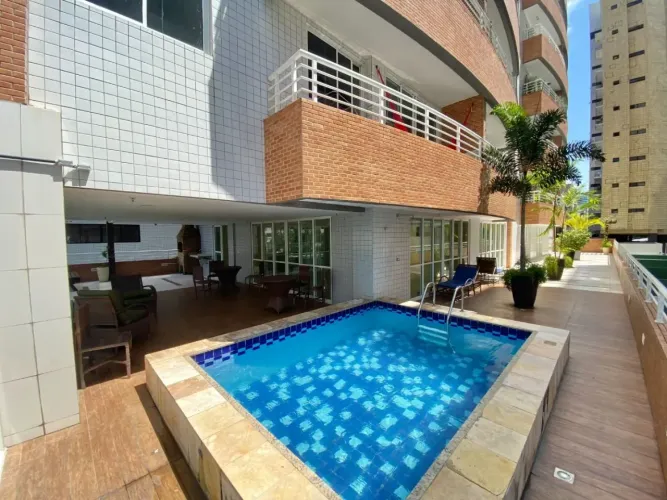 Apartamento próximo a beira mar, com 56m² e 2 quartos na Rua Frei Mansueto - Meireles