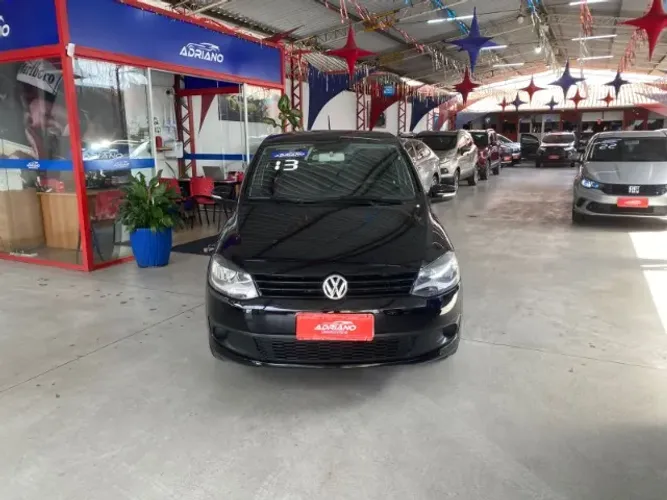 Volkswagen Fox 1.0 MI Total Flex 8V 5P 2013