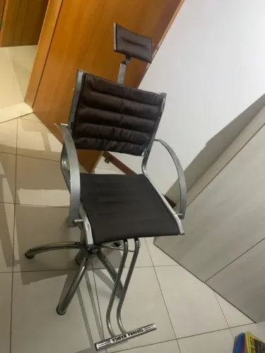 Cadeira de cabelereiro vand veld cor café