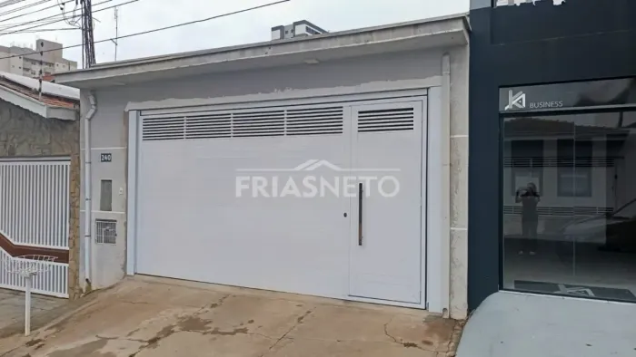 Casa com 3 dormitórios para locação no Nova América