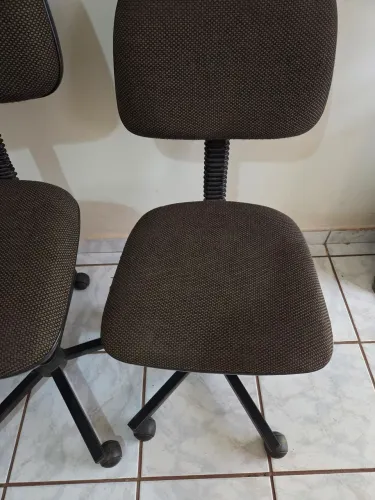 Vendo essas cadeiras giratória