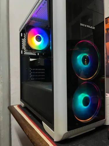 PC Gamer | Intel i7 4770 | GTX 1050Ti | 16GB RAM | SSD + HD