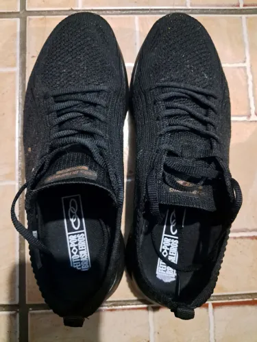 Tenis