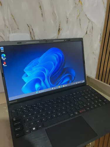 Notebook positivo Motion15