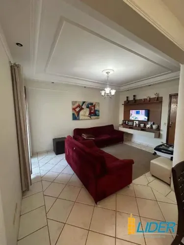 Excelente apartamento com 102m2 de área privativa à venda em condomínio com área de lazer