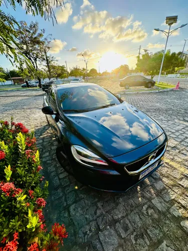 Volvo V40 T-4 Momentum 2.0 Aut. 2017