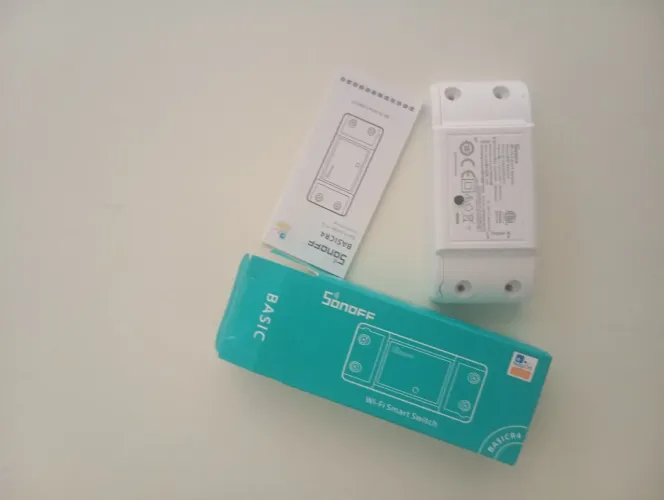 Sonoff Wi-Fi Interruptor inteligente.