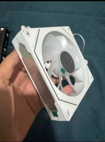 Kit 4 fans argb 120mm.