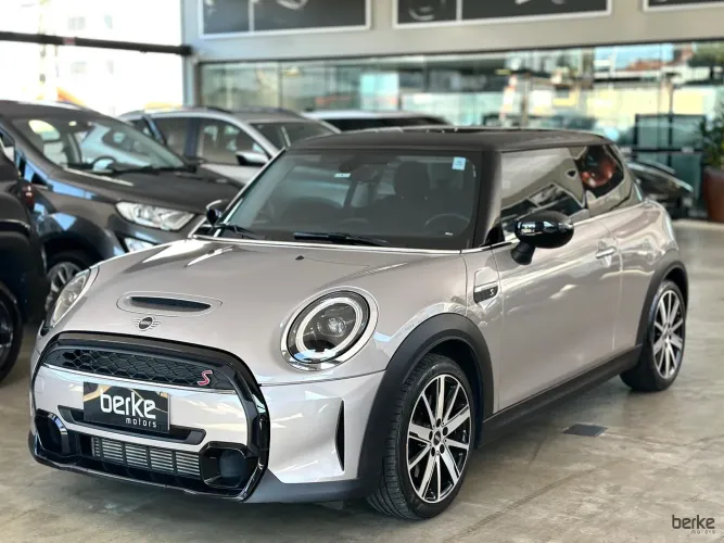 Mini Cooper S 2.0 Turbo 16V 3P Aut. 2024