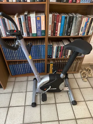 Vendo bicicleta ergométrica NOVA com NF