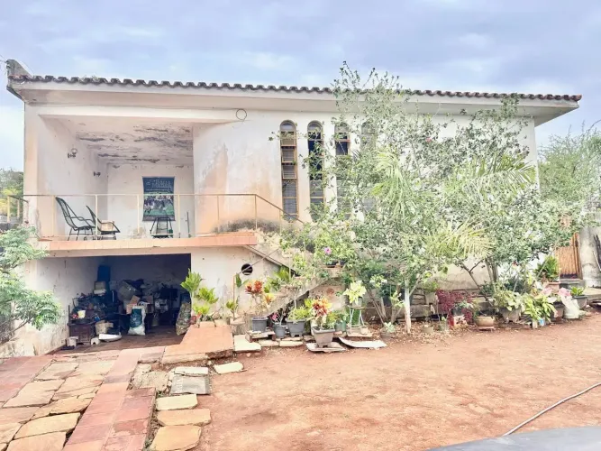 Sobrado à venda com 206 metros quadrados com 3 quartos no Jardim Petrópolis - Goiânia - GO