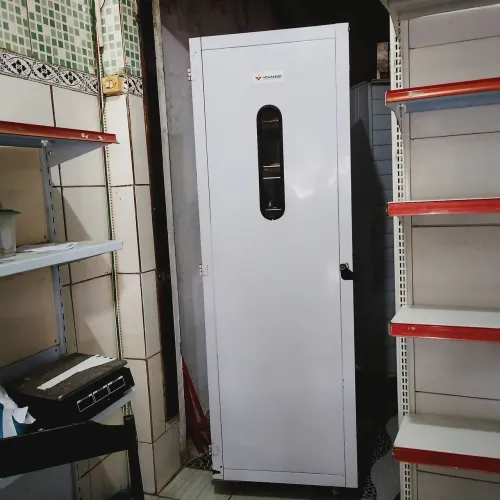 ARMÁRIO PARA ARMAZENAR PÃO para 20 telas