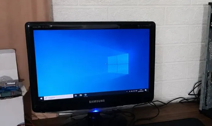 Monitor de 15 polegadas 
