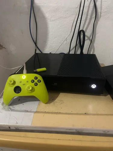 Vendo Xbox one Faht