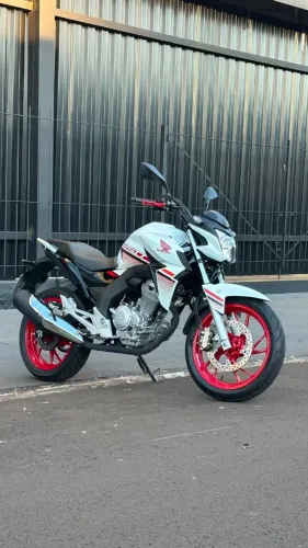 CB TWISTER APENAS 980KM