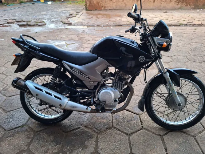 Vende se essa moto