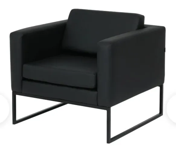 Poltrona Detroit Tok&Stok Preta