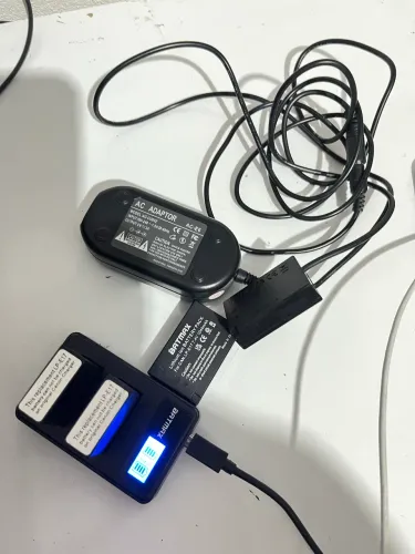 3baterias betmax e mais uma ac adaptador 600