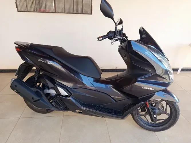 PcX TOP 160 cc Preta a mais nova da região 200km.rodados,