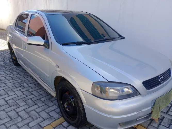 Chevrolet Astra GL Milenium 1.8 MPFI 4P 2001
