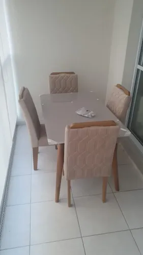 Mesa de Jantar Retangular + 4 Cadeiras