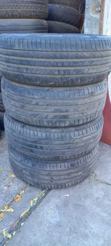 Jogo pneu Pirelli 235/50 R19