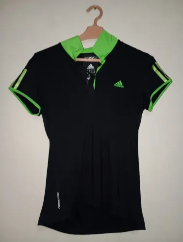 Camisa Adidas feminina 