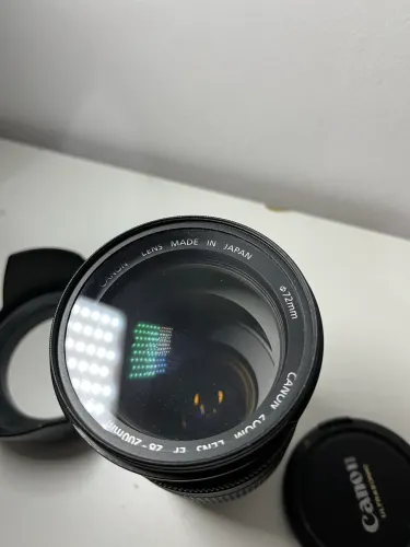 Lente Canon 28-200mm USM