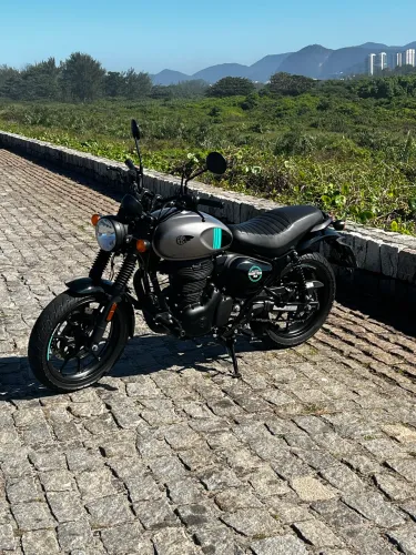 Hunter 350 2025