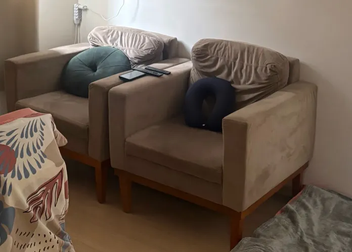 Duas poltronas em Ótimo estado