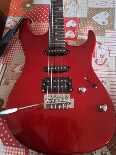 Guitarra nova Tagima